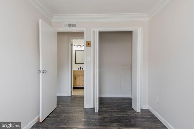 1103 WHITEWATER PL, Herndon, VA 20170