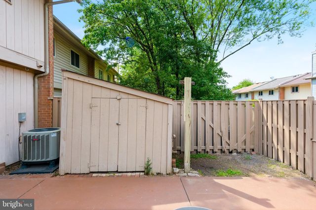 1103 WHITEWATER PL, Herndon, VA 20170