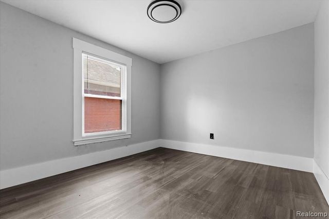 58 E Philadelphia Street, Detroit, MI 48202