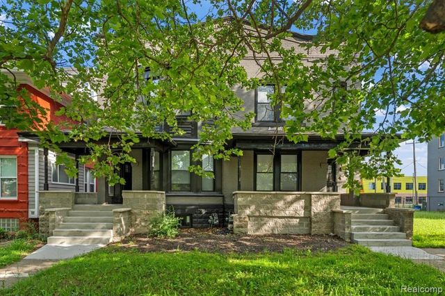 58 E Philadelphia Street, Detroit, MI 48202