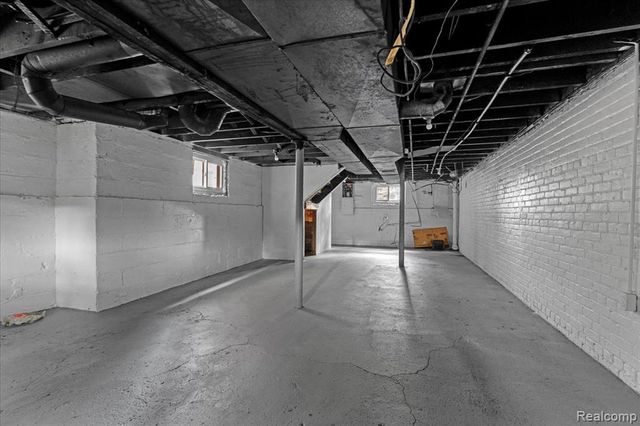 58 E Philadelphia Street, Detroit, MI 48202