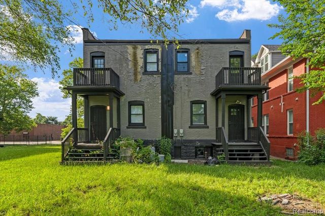 58 E Philadelphia Street, Detroit, MI 48202