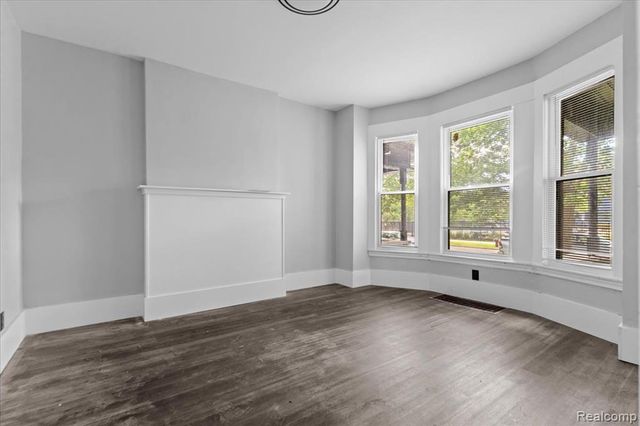 58 E Philadelphia Street, Detroit, MI 48202