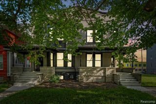 58 E Philadelphia Street, Detroit, MI 48202