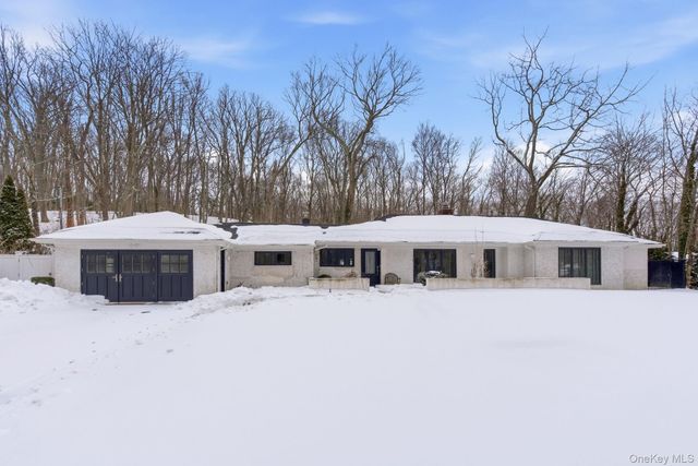 80 Hollow Road, Stony Brook, NY 11790