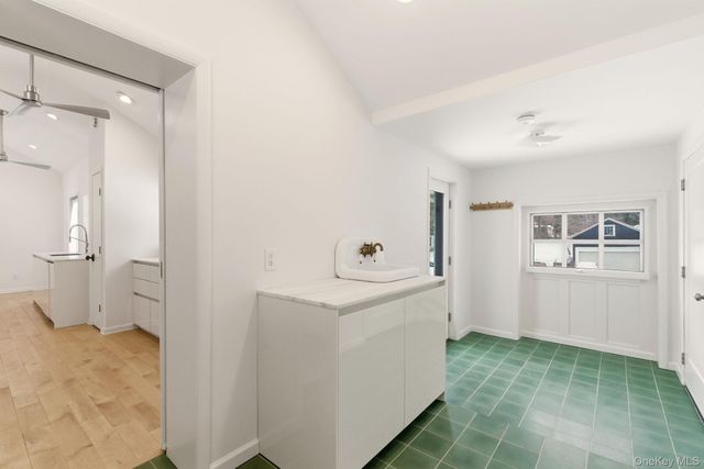 80 Hollow Road, Stony Brook, NY 11790