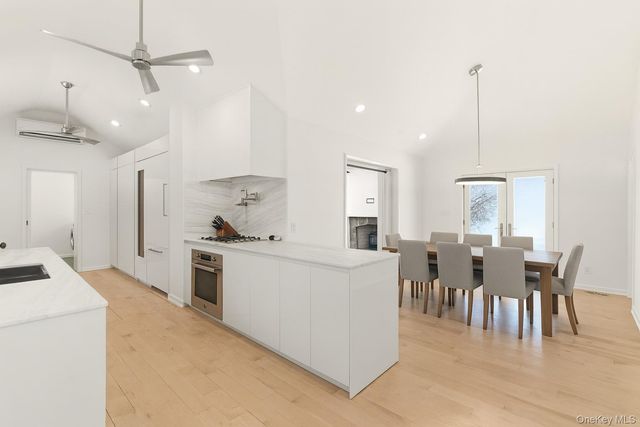 80 Hollow Road, Stony Brook, NY 11790