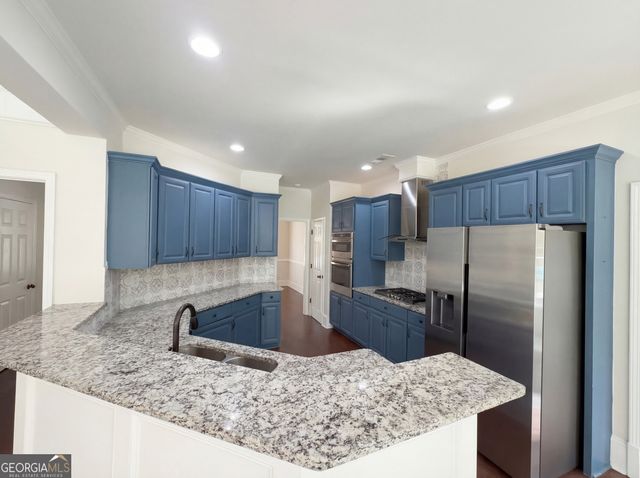 1143 Spruce Creek Lane, Lawrenceville, GA 30045