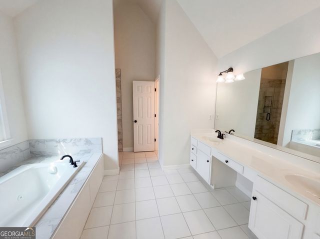 1143 Spruce Creek Lane, Lawrenceville, GA 30045