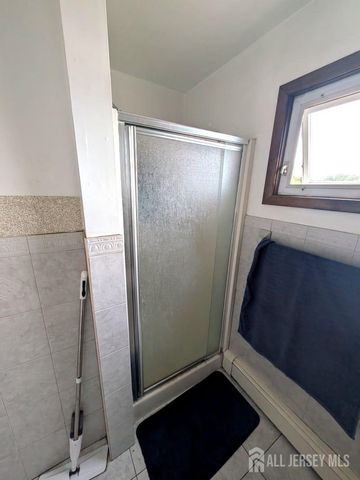 22 Juliet Street, New Brunswick, NJ 08901