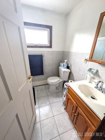 22 Juliet Street, New Brunswick, NJ 08901