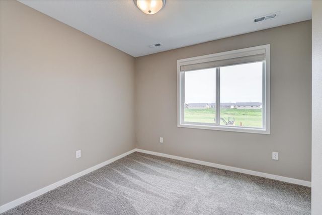 214 E 4th Street N, Newton, IA 50208