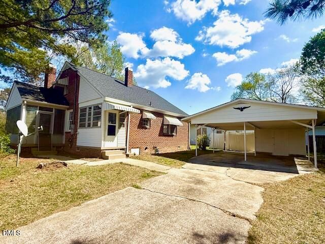 1207 College Street, Oxford, NC 27565