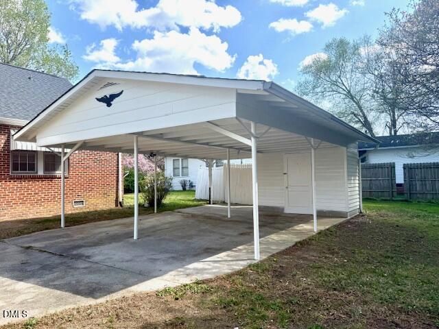 1207 College Street, Oxford, NC 27565