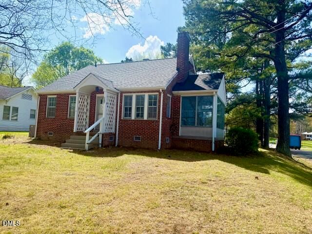 1207 College Street, Oxford, NC 27565