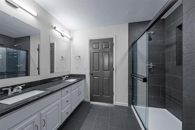 17809 E 171st Street, Pleasant Hill, MO 64080