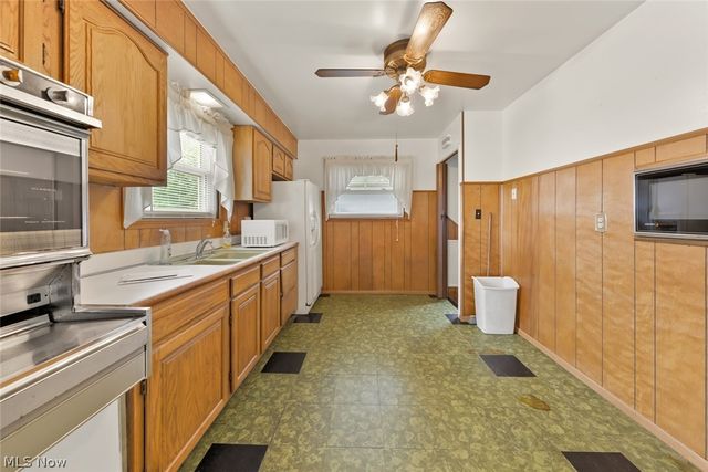 14577 N Gallatin Boulevard, Brook Park, OH 44142
