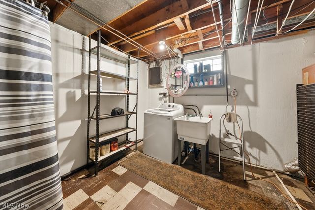 14577 N Gallatin Boulevard, Brook Park, OH 44142