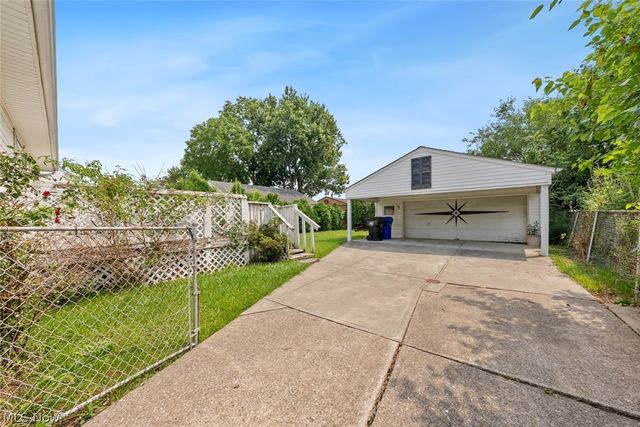 14577 N Gallatin Boulevard, Brook Park, OH 44142