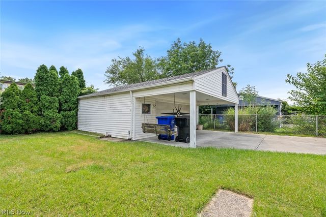 14577 N Gallatin Boulevard, Brook Park, OH 44142