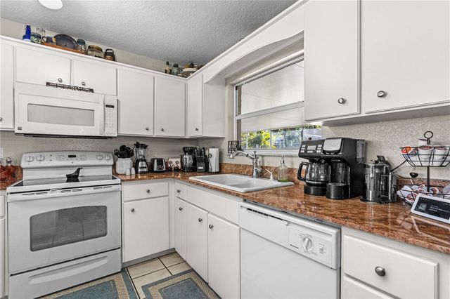 1628 VICTORY PALM DRIVE, Edgewater, FL 32132