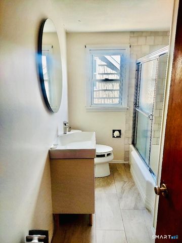 8 Rome Street, Norwalk, CT 06851