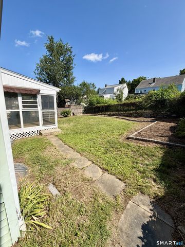 8 Rome Street, Norwalk, CT 06851
