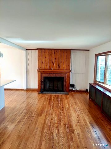 8 Rome Street, Norwalk, CT 06851