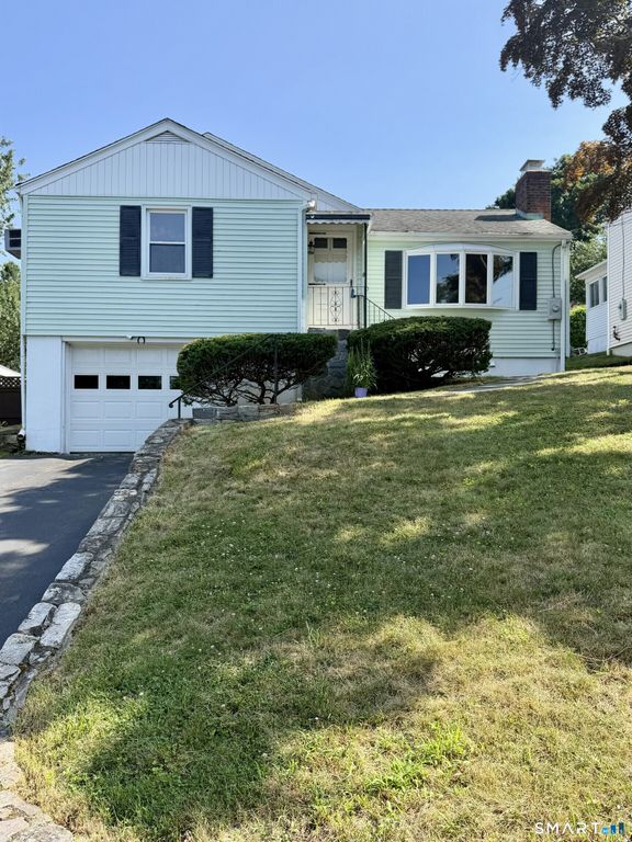 8 Rome Street, Norwalk, CT 06851
