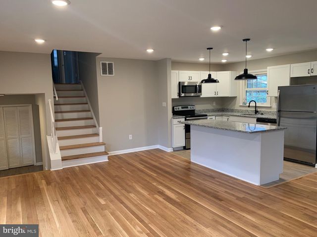 6810 FERN LN, Annandale, VA 22003
