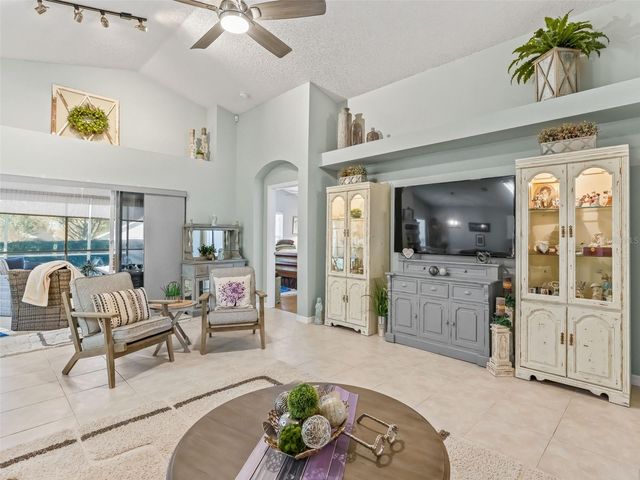 3883 EVERSHOLT STREET, Clermont, FL 34711