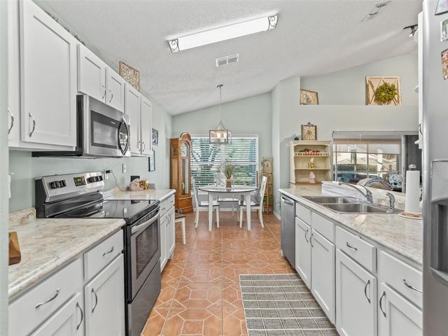 3883 EVERSHOLT STREET, Clermont, FL 34711