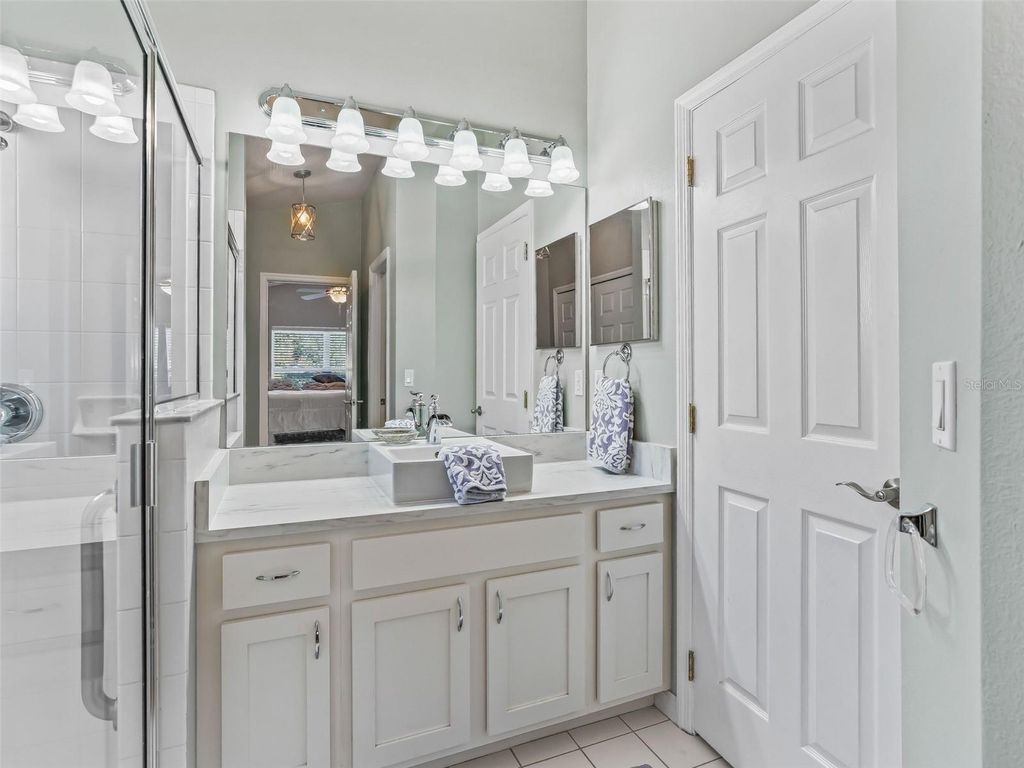 Image 15 of property listing at 3883 EVERSHOLT STREET, Clermont, FL 34711