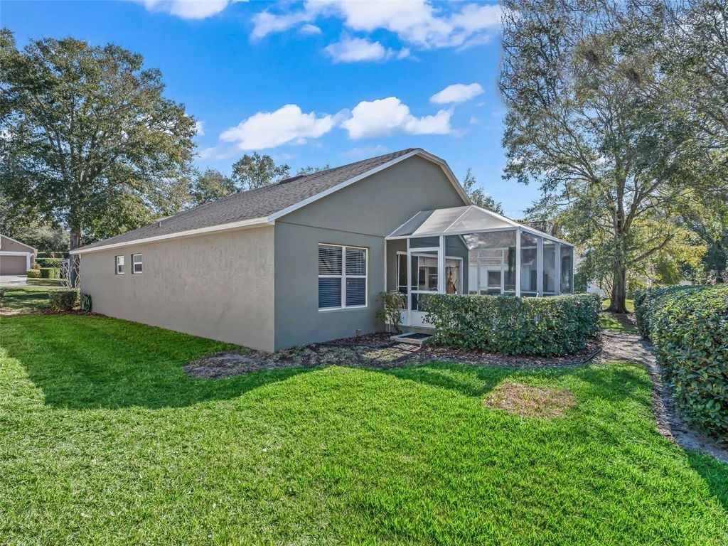 Image 27 of property listing at 3883 EVERSHOLT STREET, Clermont, FL 34711