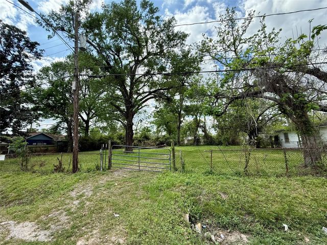 9309 Grady Street, Houston, TX 77016