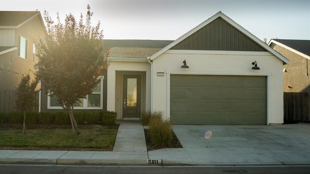 5101 N Annapolis Avenue, Fresno, CA 93723