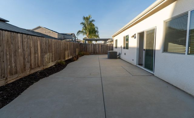 5101 N Annapolis Avenue, Fresno, CA 93723