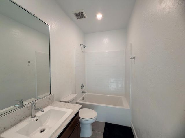 5101 N Annapolis Avenue, Fresno, CA 93723