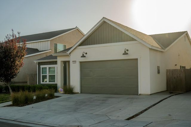 5101 N Annapolis Avenue, Fresno, CA 93723