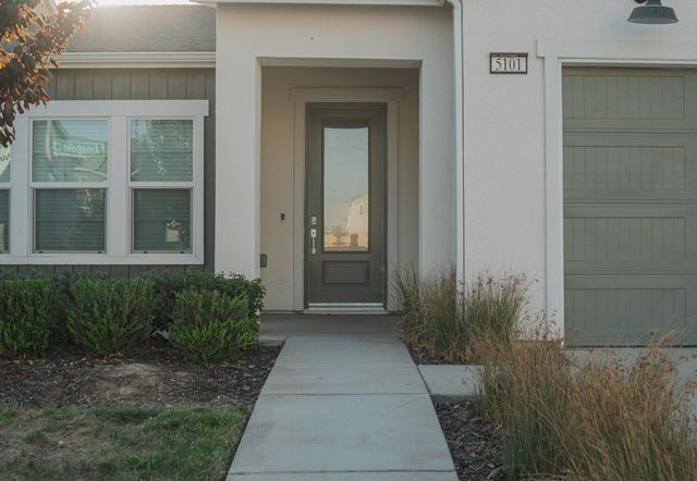 5101 N Annapolis Avenue, Fresno, CA 93723