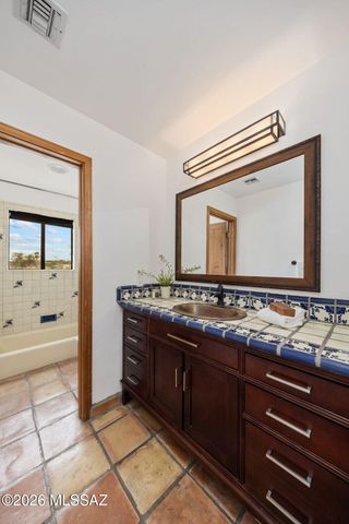 5060 N Camino De Oeste, Tucson, AZ 85745