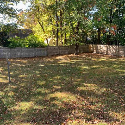 47 Chamberlain Street, Rochester, NH 03867