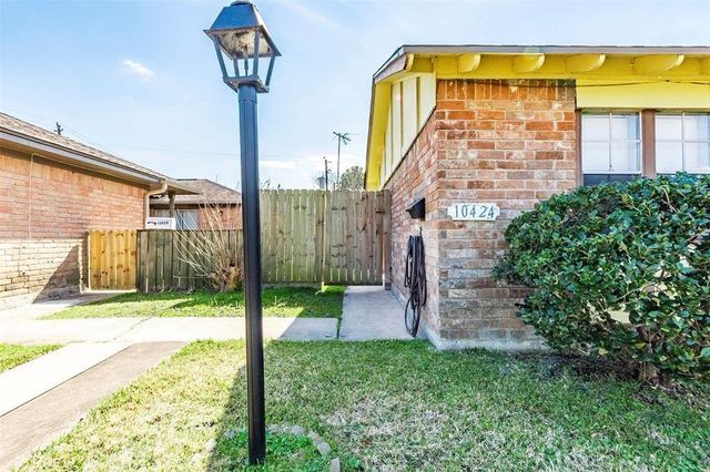 10424 Belfast Road, La Porte, TX 77571
