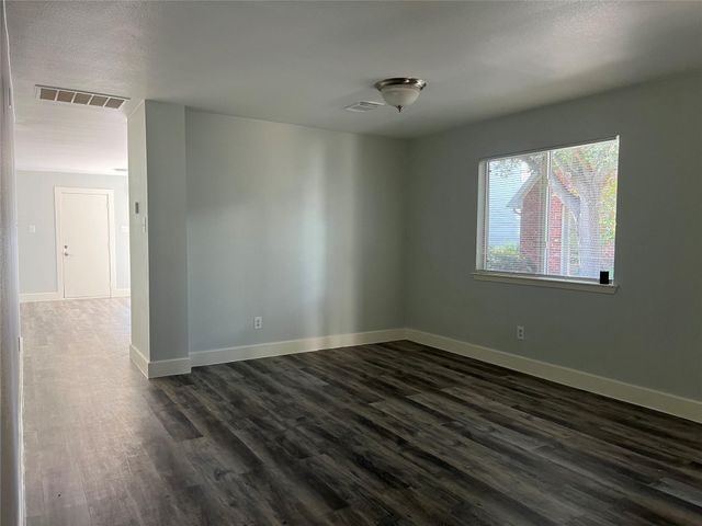 11956 Chanteloup Drive, Houston, TX 77047