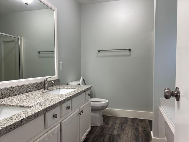 11956 Chanteloup Drive, Houston, TX 77047