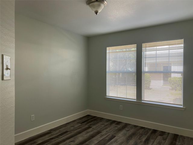 11956 Chanteloup Drive, Houston, TX 77047