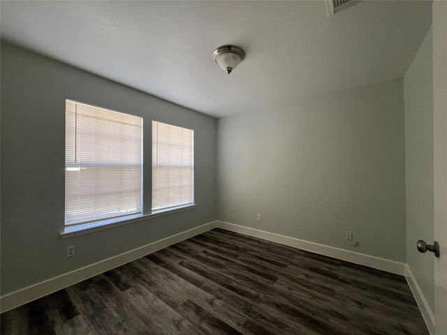 11956 Chanteloup Drive, Houston, TX 77047