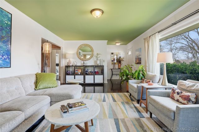 2405 S Gary Place, Tulsa, OK 74114