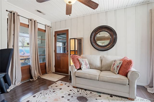 2405 S Gary Place, Tulsa, OK 74114