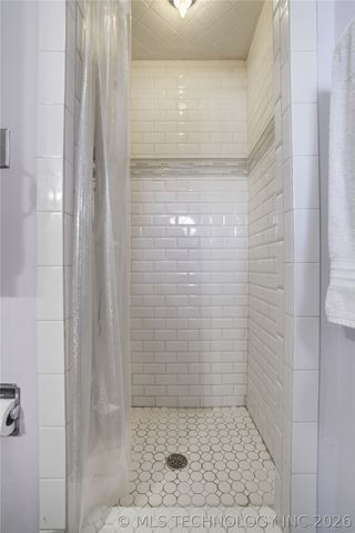 2405 S Gary Place, Tulsa, OK 74114